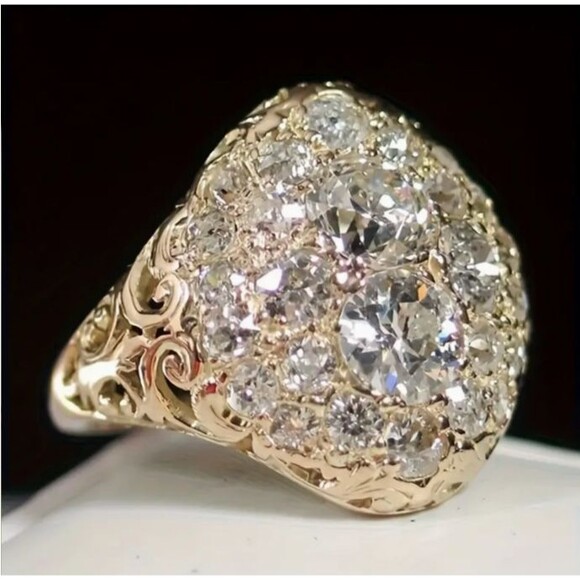 Gold Carved Band Domed CZs Ring Size 7 Pretty on Hand - Picture 6 of 6